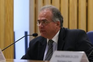 TST reafirma que embargos de declaração não são cabíveis para reexame de provas