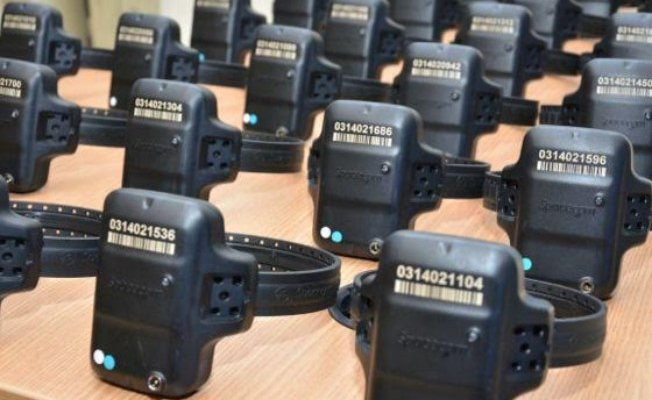 Preso em regime fechado poderá trabalhar como guardador de carros com uso de tornozeleira