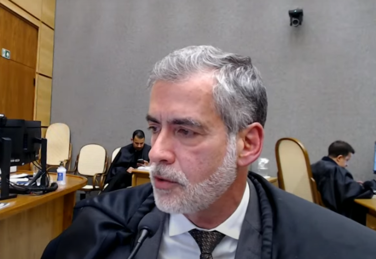 É ilícita a entrada indiscriminada de agentes em casas próximas à abordagem, entende STJ