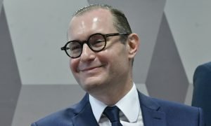 Zanin suspende decisão do TCU que exigia retorno de sistema de controle de bebidas