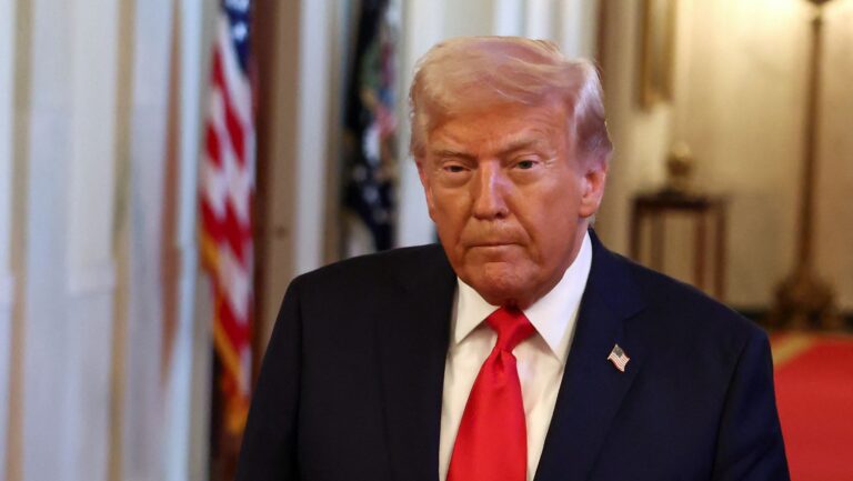 2025 04 15t234853z 1 lynxmpel3e15w rtroptp 4 usa trump e1745432193219.jpg