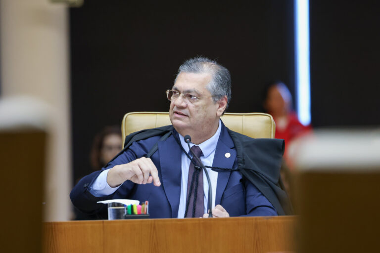 Dino garante benefício a vítimas do Zika mesmo se MP perder validade