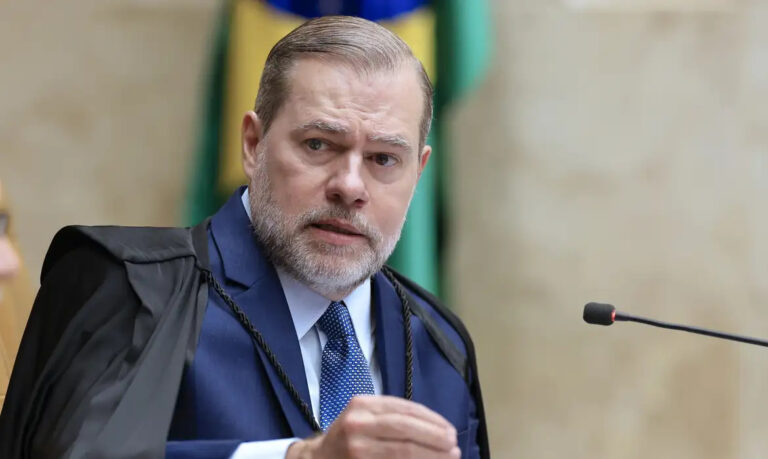 STF define prazo de 180 dias para o Congresso criminalizar retenção salarial