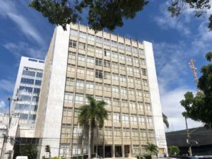 Magistrados de Sergipe recebem mais de R$ 100 mil em abril, acima do teto constitucional