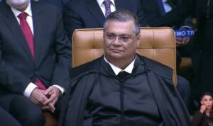 STF comunica TSE sobre decisão que pode cassar mandatos de sete deputados