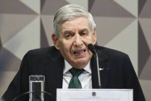 STF ouve testemunhas indicadas pela defesa de Augusto Heleno em ação sobre tentativa de golpe