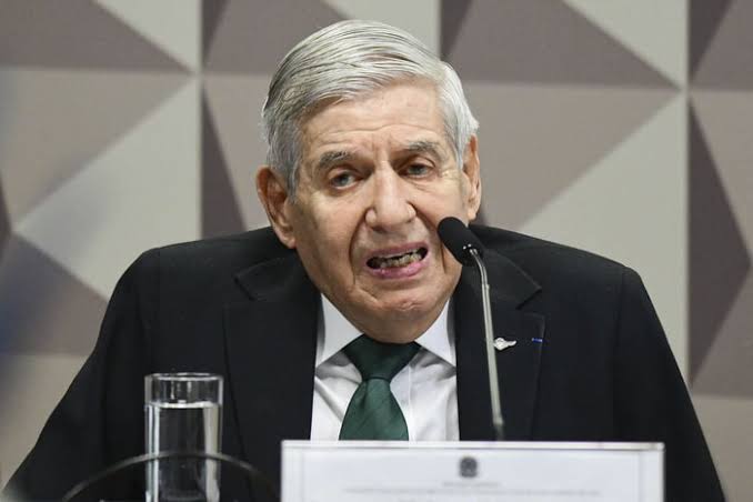 STF ouve testemunhas indicadas pela defesa de Augusto Heleno em ação sobre tentativa de golpe