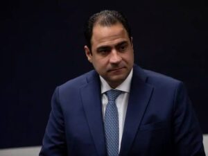 OAB sobe o tom na defesa das prerrogativas e orienta advogados a não aceitar lacração de celulares caso imposição persista no STF