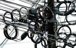 STJ determina novo julgamento sobre cobrança de ICMS extra em energia e telecomunicações