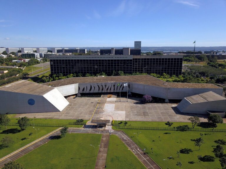 PF deflagra nova fase da Operação Sisamnes e mira esquema de venda de sentenças no STJ