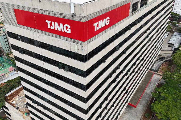 TJ-MG condena a 12 anos e 9 meses homem que ameaçou deputadas estaduais em fóruns online