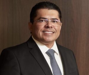 O riso criminalizado e a crise da liberdade no Brasil