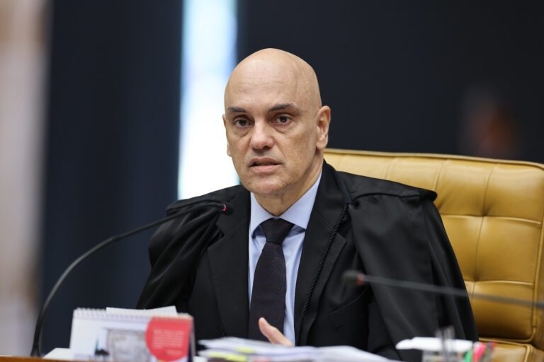 Moraes solicita ao Google informações de quem publicou "minuta do golpe" na internet