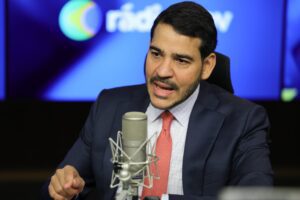 "Não precisa ir ao Judiciário", diz o advogado-geral da União aos aposentados sobre devolutiva de valores do INSS