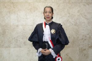 Foto sem contexto não prova amizade íntima entre reclamante e testemunha, decide TRT-2