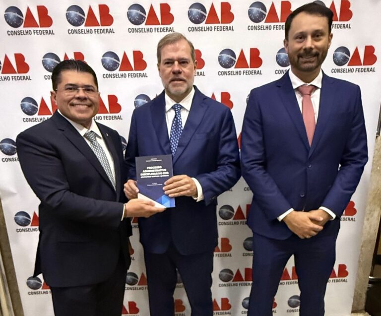 ‘Processo Administrativo Disciplinar no CNJ’ é lançado em nova edição; Dias Toffoli destaca importância da obra