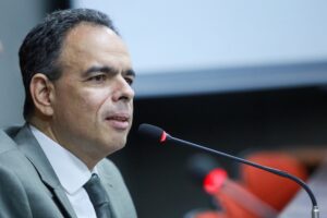 OAB vai ao STF contra PEC do calote nos precatórios, diz presidente em exercício Felipe Sarmento