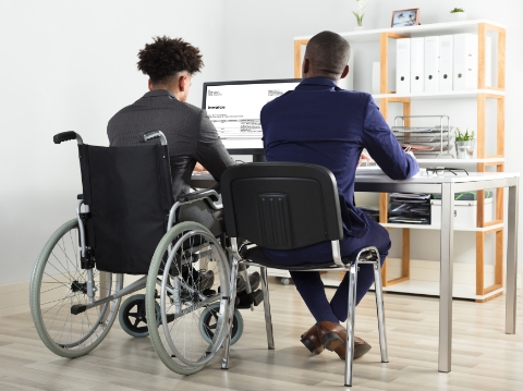 TRT-15 condena instituição de saúde a indenização de R$ 200 mil por violação de cota para PcDs em contratação