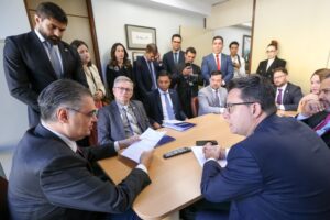 OAB pede apoio de deputados para projeto de lei que assegura exercício da advocacia privada por membros da AGU