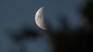 Em que Lua estamos hoje? Satélite vai entrar na fase minguante nesta quinta (17)