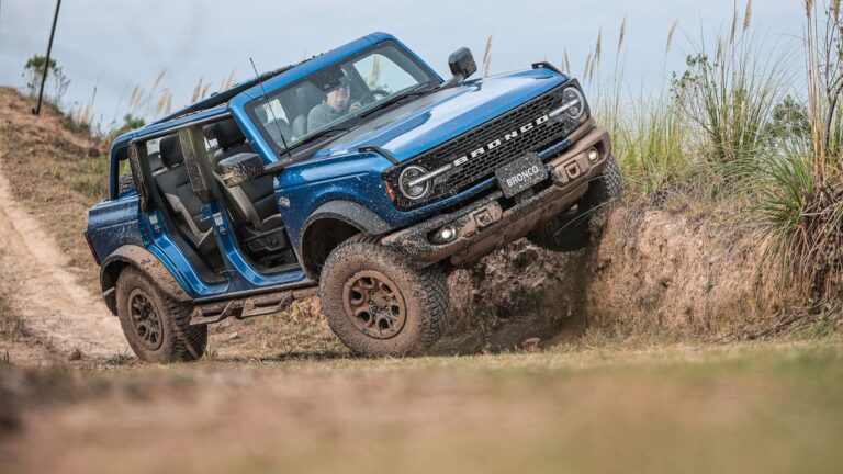 Ford planeja desenvolver novos modelos para superar a queda nas vendas