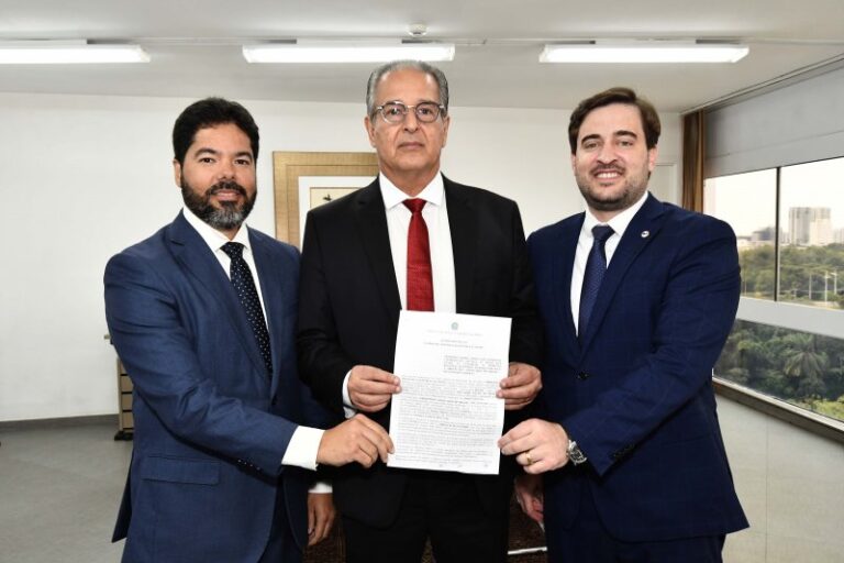 “OAB Dativa”: Convênio pioneiro para nomeação de advogados dativos na Justiça eleitoral é renovado pela OAB Bahia e TRE-BA