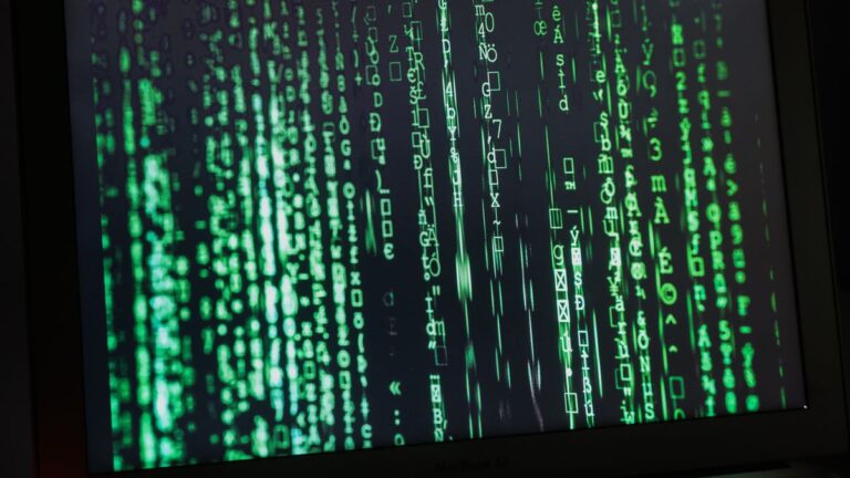 Matrix: quais símbolos formam o código verde e de onde veio a ideia?