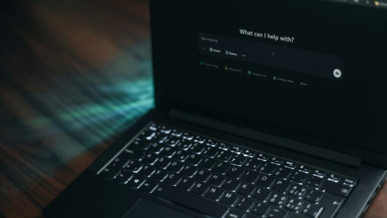 Não há confidencialidade quando se usa ChatGPT como terapeuta, diz Sam Altman