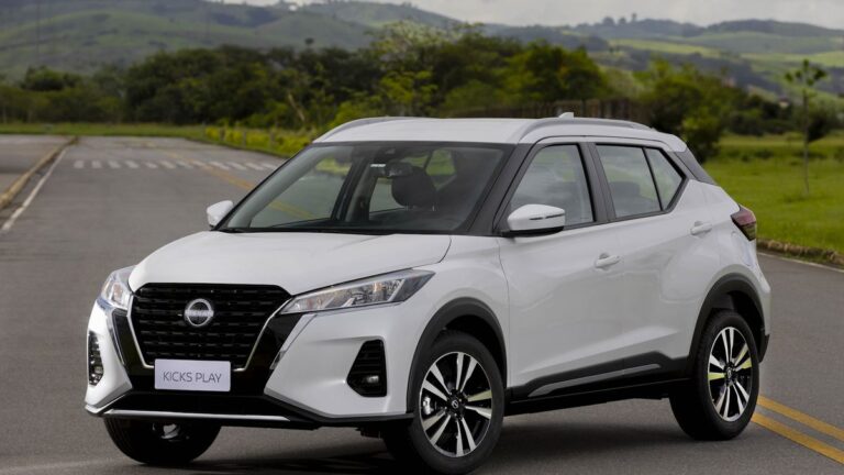Nissan Kait: SUV menor que o Kicks é flagrado no Brasil "meio" camuflado