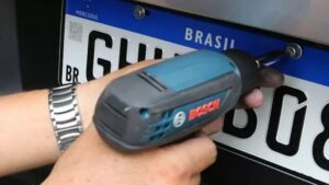 O que fazer se perder a placa do carro? Saiba como emitir 2ª via