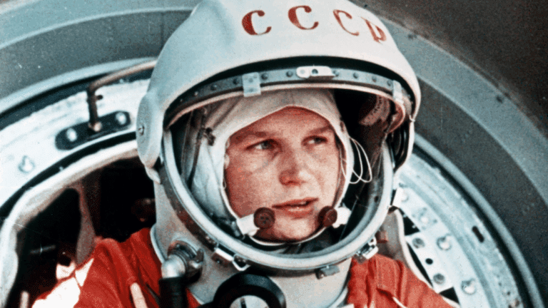 Quem é Valentina Tereshkova? Cosmonauta russa e primeira mulher a ir ao espaço