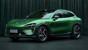 Xiaomi estuda entrada no mercado automotivo do Brasil com sedã elétrico SU7