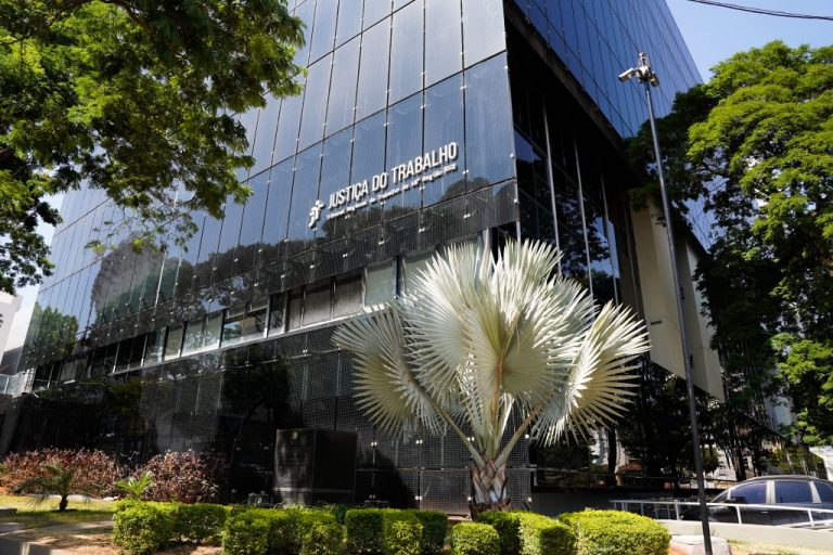 TRT-18 reconhece assédio sexual em pamonharia e condena empregador a indenizar funcionária