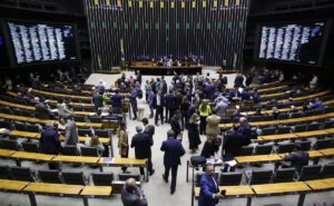 Câmara aprova texto-base para criar 160 funções comissionadas e 40 cargos de polícia judicial no STF