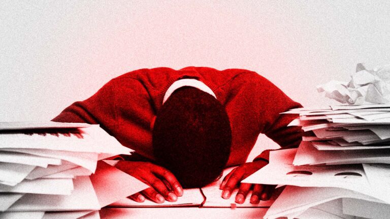 TJ-RJ invalida exoneração por depressão e reintegra servidor público