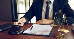 "Indústria do Limpa-Nome": Juiz extingue ação coletiva contra empresas de crédito por indícios de fraude