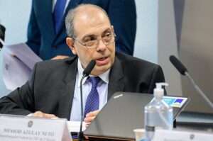 STJ mantém pena a homem condenado por furto de barras de chocolate por reconhecer que alimento não mata fome 