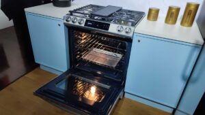 7 cuidados básicos que prolongam a vida útil de fogão e forno