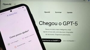 ChatGPT com GPT-5 repete respostas sem fim e 'esquece' detalhes, dizem usuários
