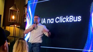 ClickBus lança IA que facilita compra de passagens de ônibus