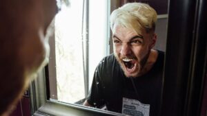 Desabafar, gritar e fazer academia não reduz a raiva, mas há uma outra solução