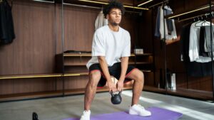 Desafio do Kettlebell | Sem orientação adequada, viral pode virar problemão