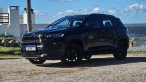 Jeep derruba preços de toda linha Compass, e tira três versões de linha