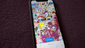 O que é Wplace? Site deixa pintar o mapa mundi e faz sucesso na web