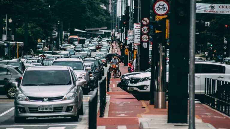 O que o trânsito causa na saúde mental dos motoristas? Ciência te mostra