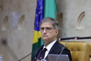 Polícia Federal pediu prisão preventiva de Bolsonaro, mas PGR sugeriu medidas menos drásticas