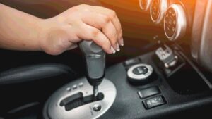 Quer um carro automático por R$ 45 mil? Esses 3 são ótimos