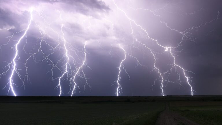 Raio de 829 km bate recorde e é o mais longo já registrado no mundo
