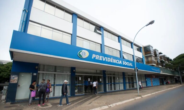 Farra do INSS: instituição suspende oito bancos de realizarem novas operações de consignado