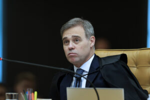 STF declara inconstitucional parte de lei que previa inclusão automática de recém-nascidos em planos de saúde